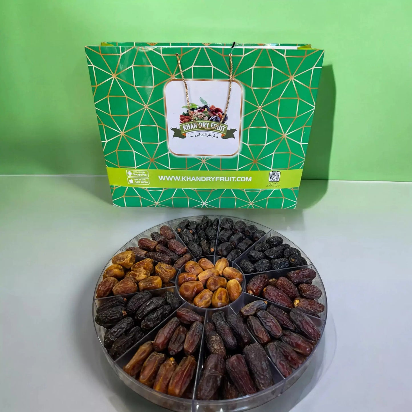 Deluxe 11 Portion Dates Gift Box – A Taste of Luxury